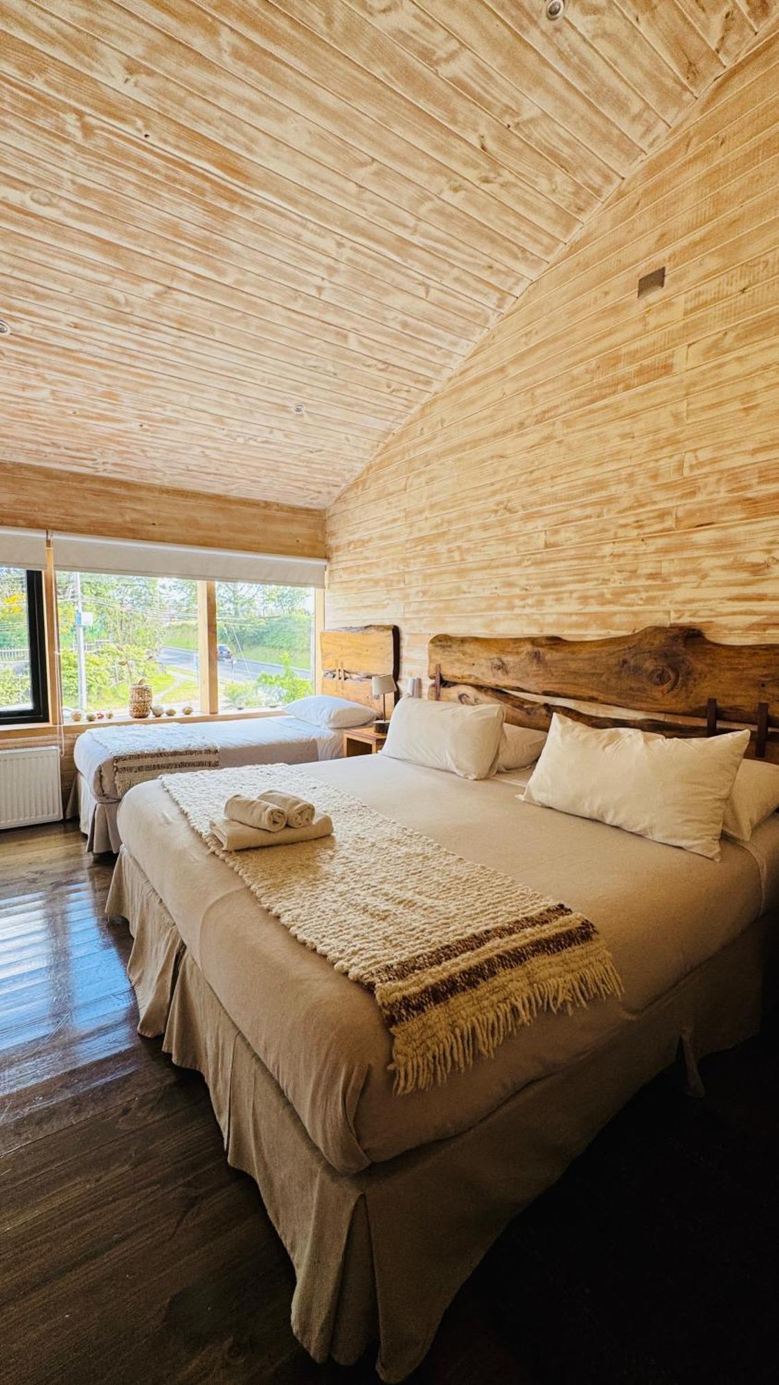 Hotel Arrebol 卡斯特鲁 外观 照片